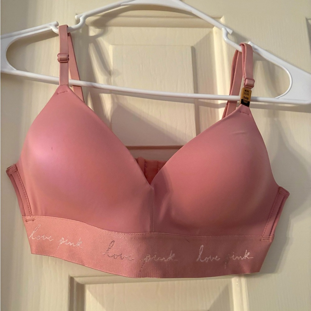 VS pink bra